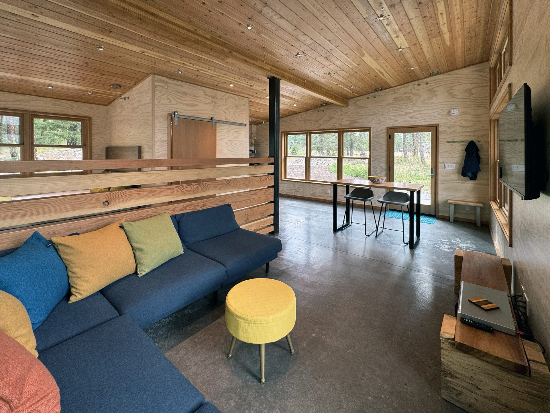 Max's Place — residential architecture, Mazama, WA
